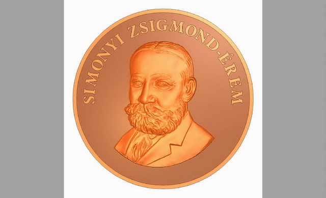 simonyi erem latvany